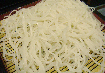 起進堂の更科そば