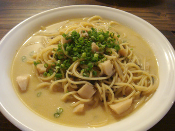 函館 大手町 ハルジョオン・ヒメジョオン 帆立と岩のりの豆乳ソーススパゲティ