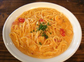 函館 大手町 ハルジョオン・ヒメジョオン 海老のトマトクリームパスタ