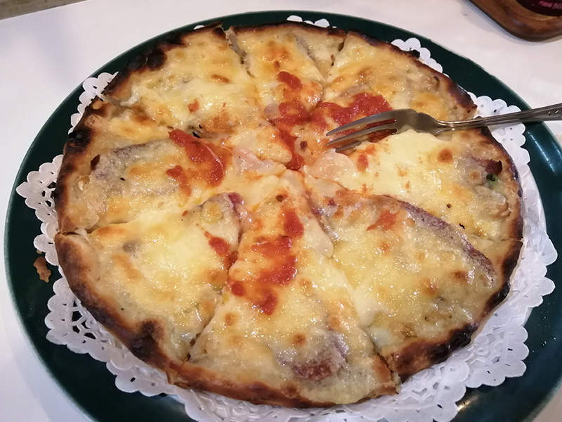 イタリアントマト　ピザ