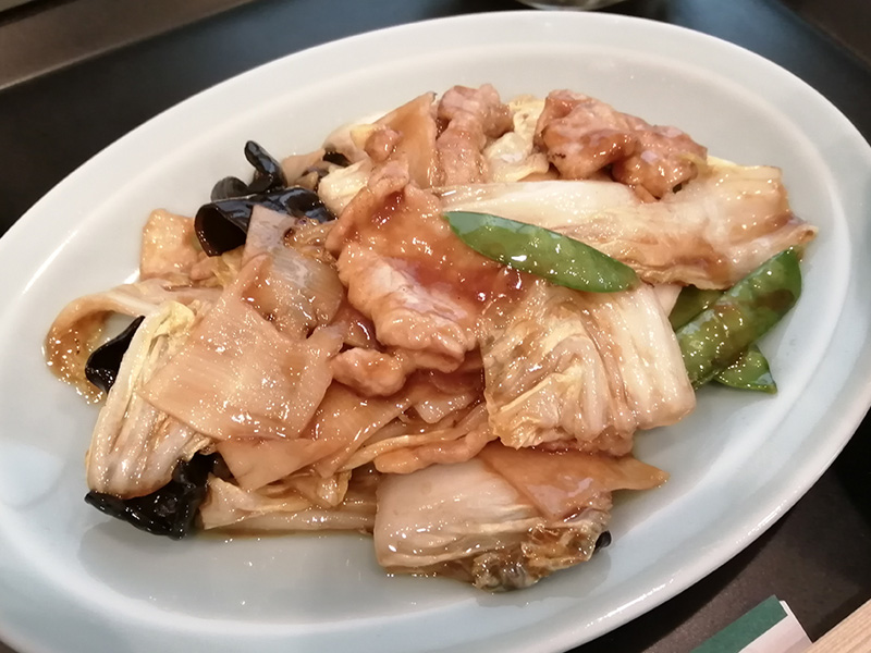 東春　中華　定食　豚肉と白菜、竹の子うす切炒め