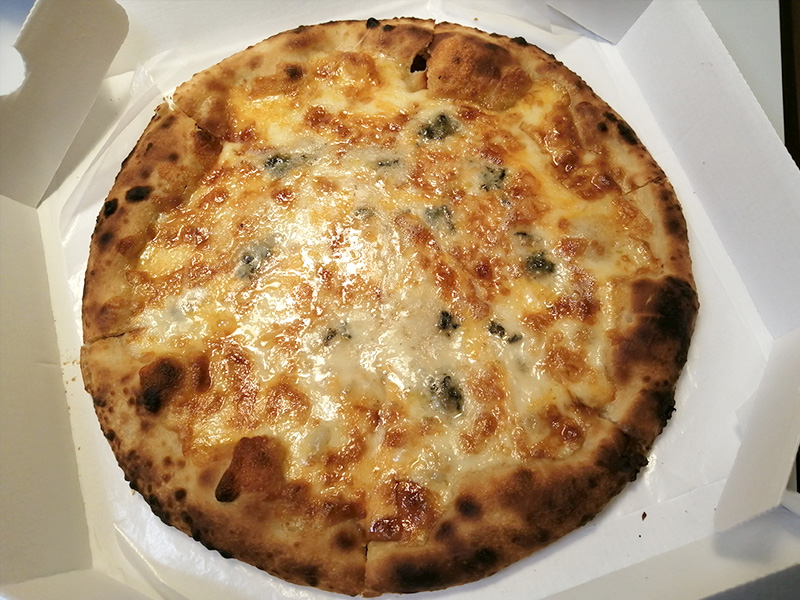 Pizza338　テイクアウト　ピザ　クワトロ