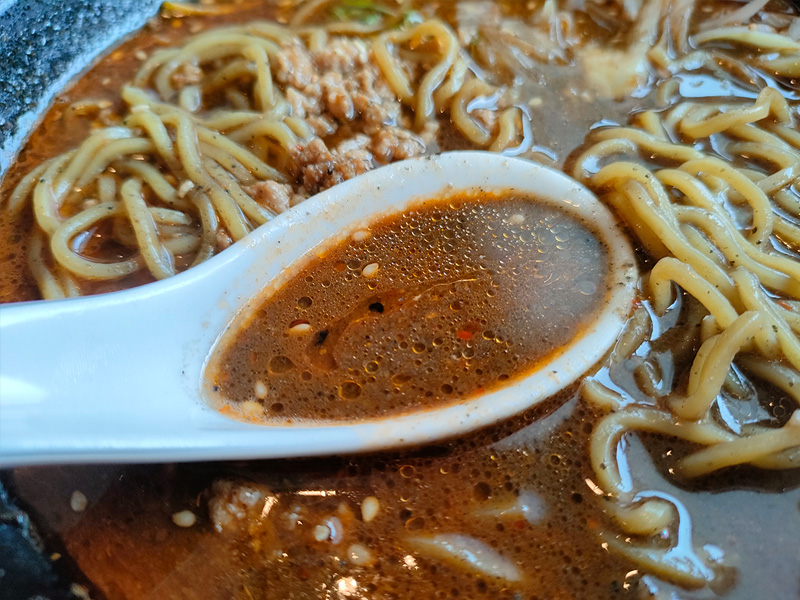 桃華　マーラー担々麺　黒ごま　スープ