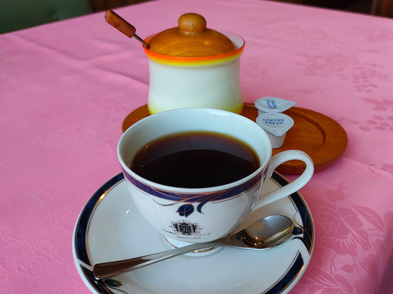 ヨシヤ　洋食　函館　コーヒー
